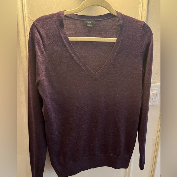 Ann Taylor Sweaters - Ann Taylor V Neck Sweater